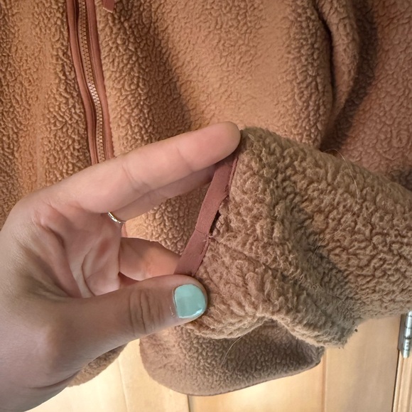 Patagonia Womens Tan Retro Pile Fleece Jacket - Picture 6 of 6
